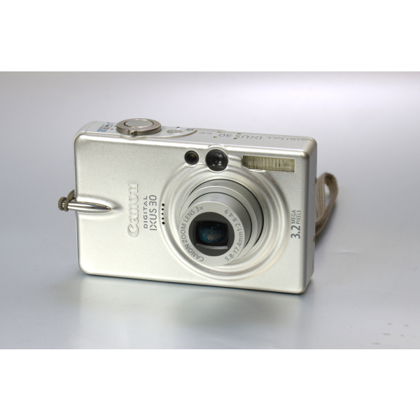 Canon Digital Ixus 30 + tok 05