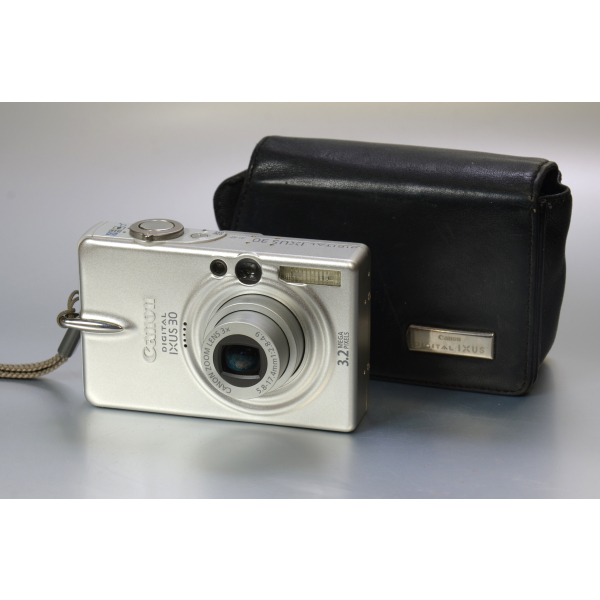 Canon Digital Ixus 30 + tok 03