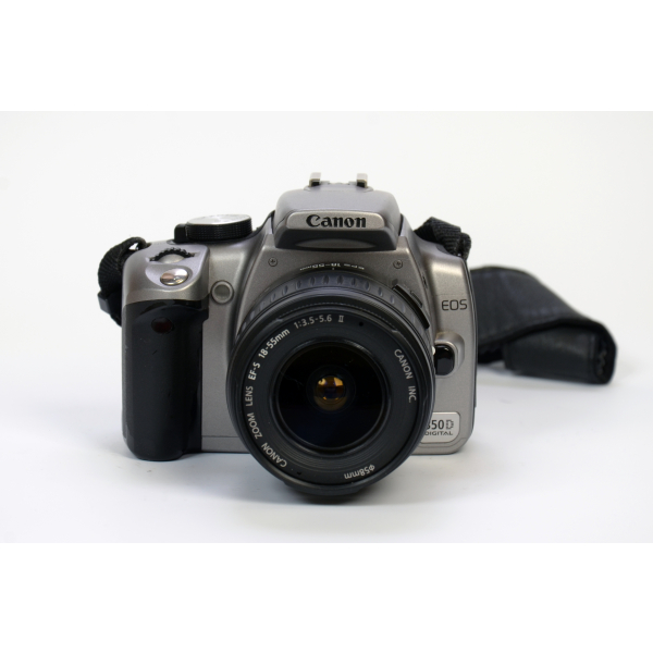 Canon EOS 350D + EF-S 18-55mm 04
