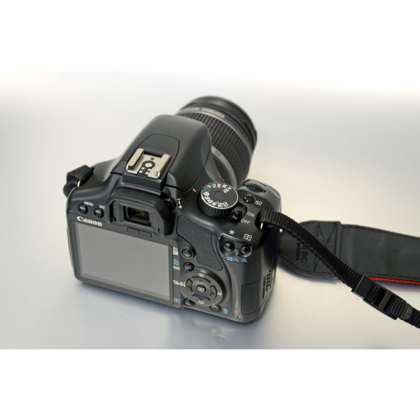 Canon EOS 450d + EF-S 18-55 04