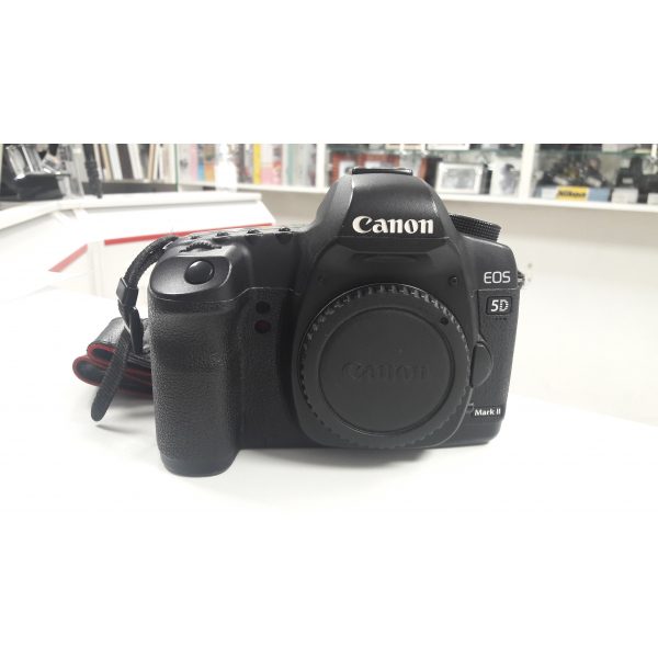 Canon EOS 5D Mark II váz 03