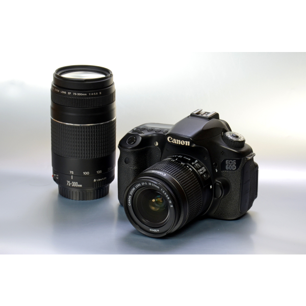 Canon EOS 60D + EF-S 18-55mm + EF 75-300mm 03