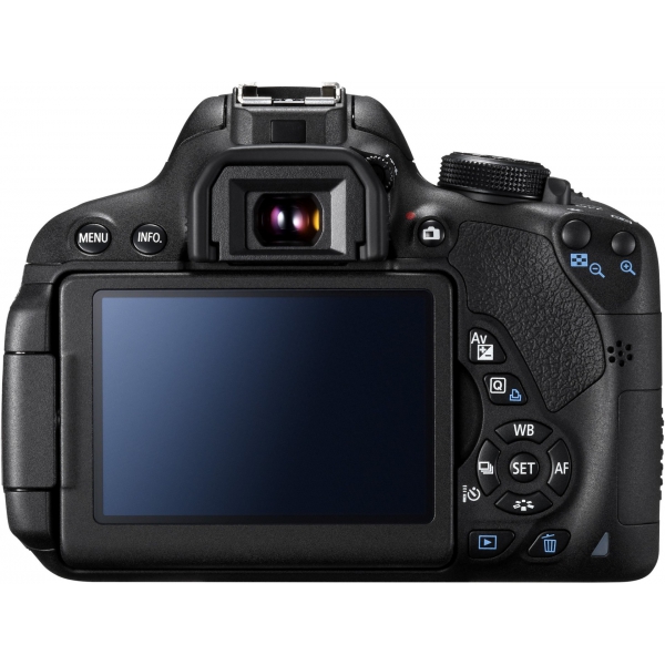 Canon EOS 700D digitális fényképezőgép kit, EF-S 18-135mm f/3,5-5,6 IS STM kit 06