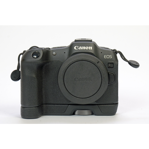 Canon EOS R8 váz 05
