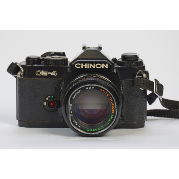 Chinon CE-4 + 50mm F1.4 + Sunpak vaku 05