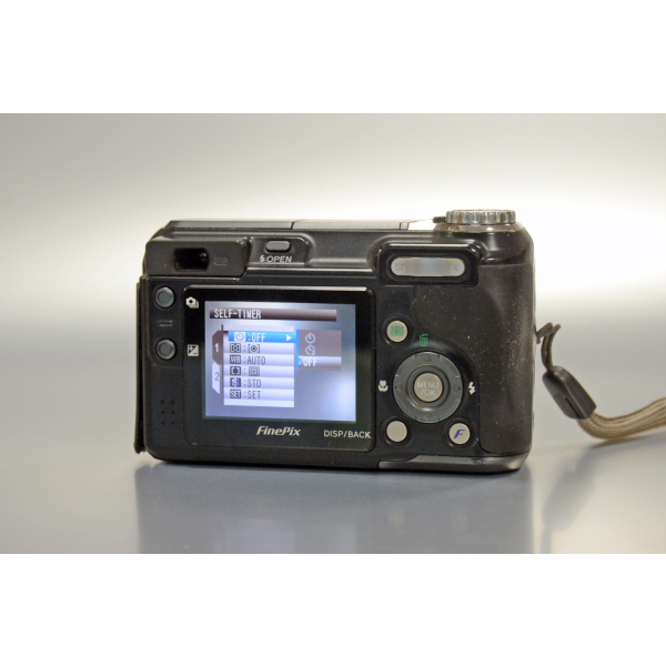 Fujifilm Finepix E-900 06