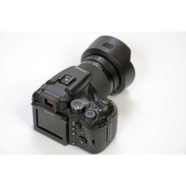 Fujifilm Finepix S100FS 04