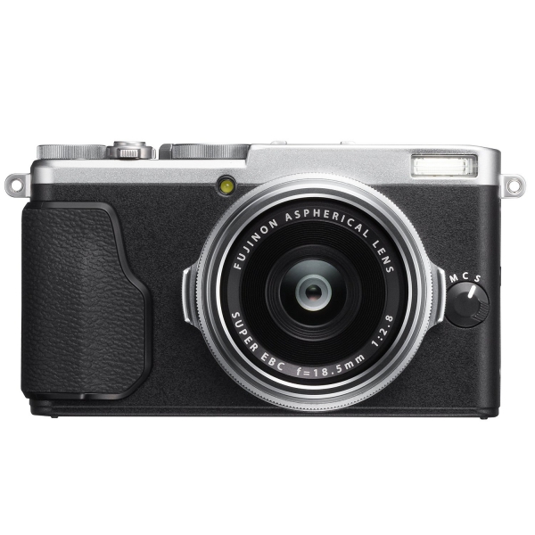 Fujifilm FinePix X70  fix objektíves digitális fényképezőgép 03