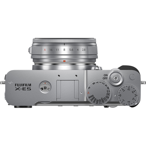 Fujifilm X-E5 digitális fényképezőgép váz + Fujinon XF 23mm f/2.8 objektív (ezüst) 07