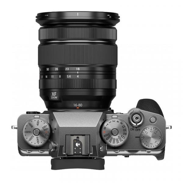 Fujifilm X-T4 digitális fényképezőgép + XF 16-80mm F4 R OIS WR objektív + Fujifilm VG-XT4 markolat 07