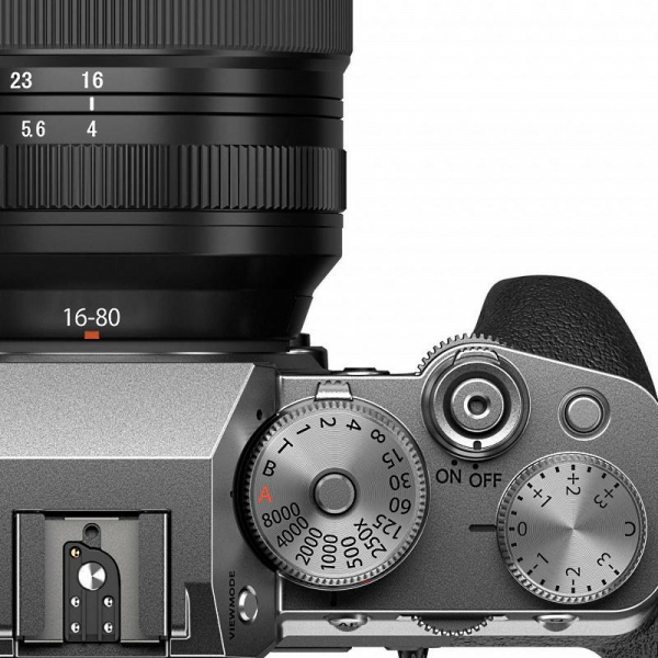 Fujifilm X-T4 digitális fényképezőgép + XF 16-80mm F4 R OIS WR objektívvel 14