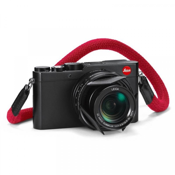 Leica D-Lux (Typ 109) Fényképezőgép, Explorer Kit 03