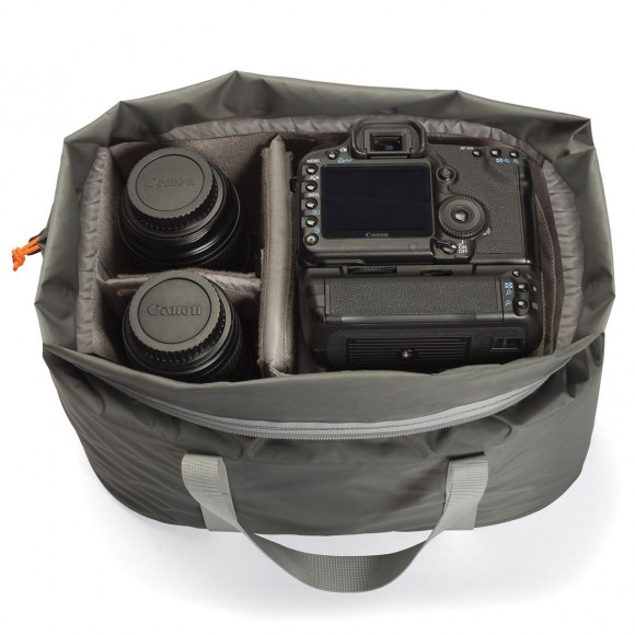 Lowepro DryZone Backpack 40L vízhatlan hátizsák 05