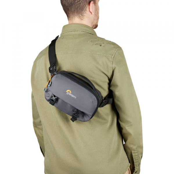 Lowepro Trekker Lite HP 100 sling táska (Green Line) 11
