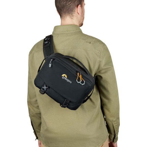 Lowepro Trekker Lite SLX 120 sling táska (Green Line) 13
