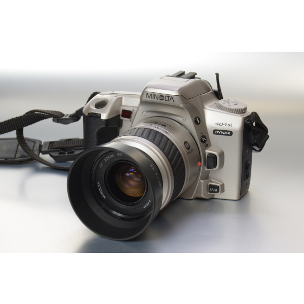 Minolta Dynax 404si + 35-80mm f/4-5.6 03