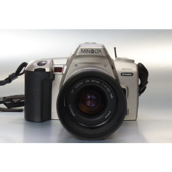 Minolta Dynax 404si + 35-80mm f/4-5.6 04