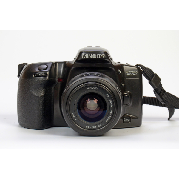 Minolta Dynax 500Si + AF 35-70mm F3.5-4.5 04