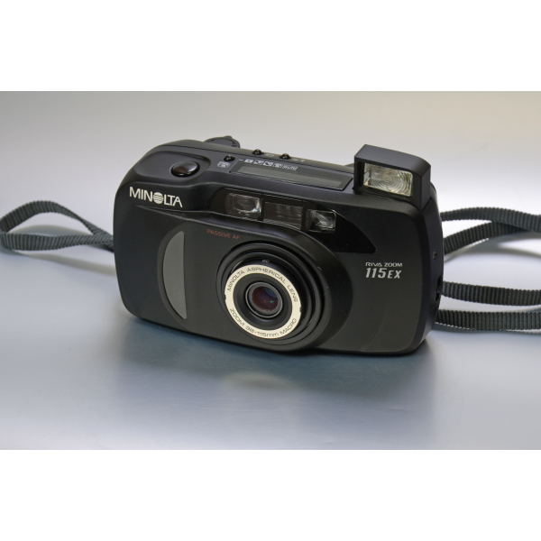 Minolta Riva Zoom 115EX 03