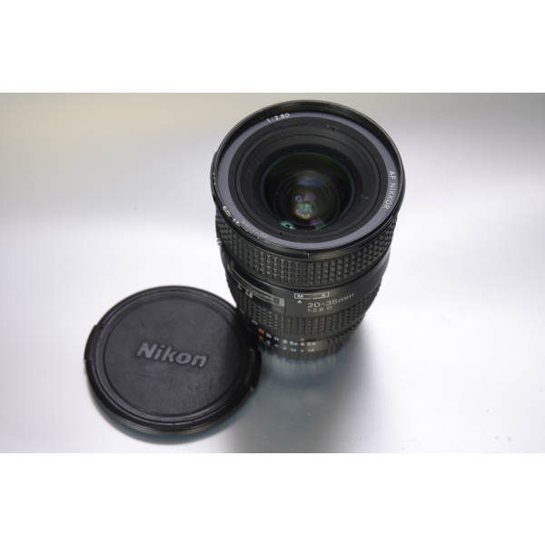 Nikon AF Nikkor 20-35mm f/2.8 D HIBÁS 04