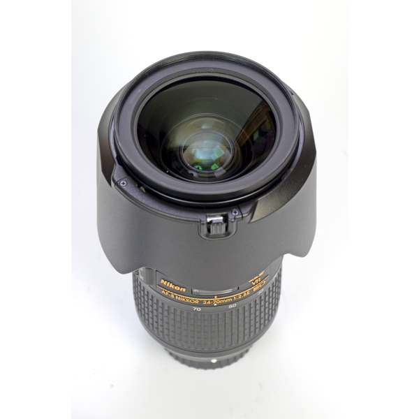 Nikon AF-S 24-70 f/2.8E ED VR 05