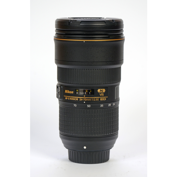 Nikon AF-S 24-70 f/2.8E ED VR 03