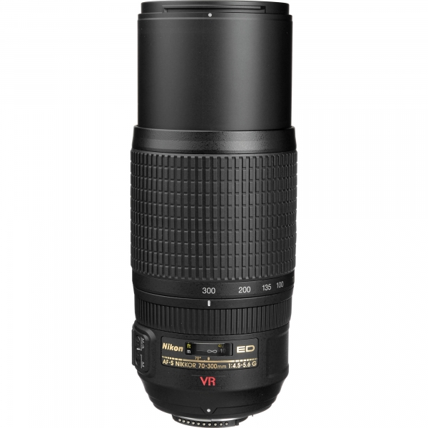 Nikon AF-S VR ZOOM-NIKKOR 70-300mm F/4.5-5.6G IF-ED objektív 05