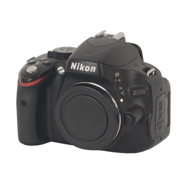 Nikon D5100 digitális fényképezőgép váz 03