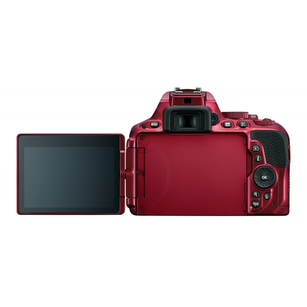Nikon D5500 digitális fényképezőgép (3év) + AF-S DX NIKKOR 18-55mm VR II (1év) objektív 17