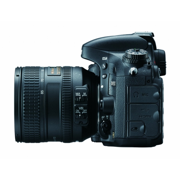 Nikon D610 digitális fényképezőgép (3év) + AF-S 24–85mm VR (1év) objektív 06