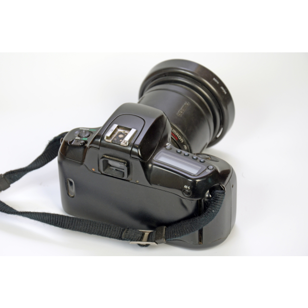 Nikon F50 + Tamron 28-200mm + Sunpak B3600 DX 06