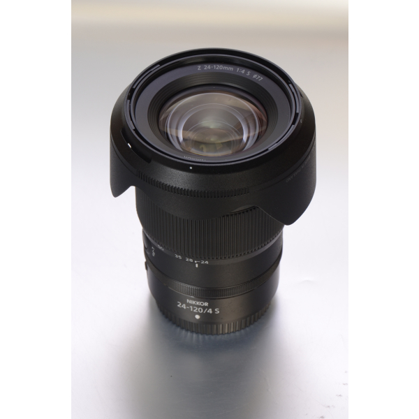 Nikon Z6III + Z 24-120mm S + 50mm f/1.8 S + MB14N markolat 09