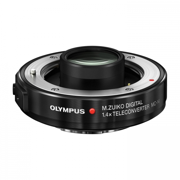 Olympus M.ZUIKO DIGITAL ED 40‑150mm 1:2.8 PRO objektív és Olympus M.ZUIKO DIGITAL MC‑14 1.4x teleconverter 05