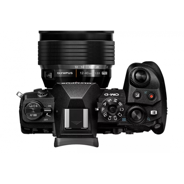 Olympus OM-D E-M1 Mark III digitális fényképezőgép 1240 KIT, ED 12‑40mm 1:2.8 PRO objektívvel 05