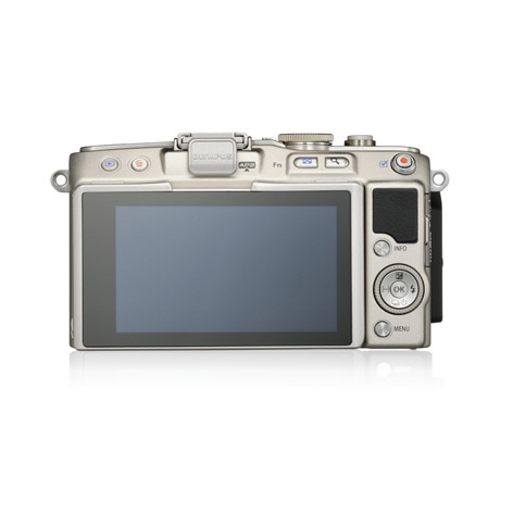 Olympus Pen E-PL6 digitális fényképezőgép 1442 kit, E-PL6 váz és 14‑42mm II R objektívvel 18
