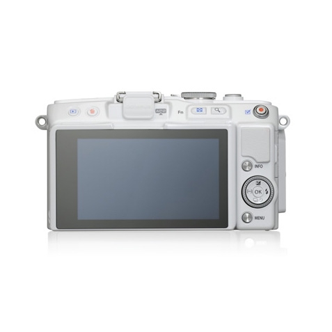 Olympus Pen E-PL6 digitális fényképezőgép 1442 kit, E-PL6 váz és 14‑42mm II R objektívvel 16