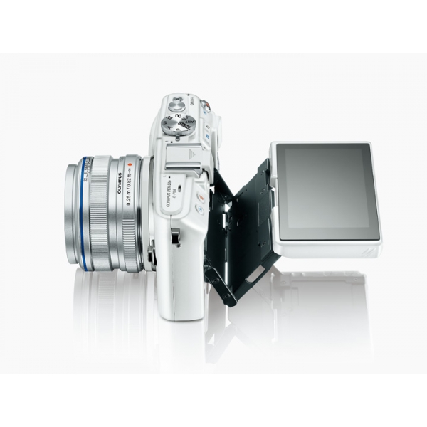Olympus Pen E-PL6 digitális fényképezőgép DZK kit, E-PL6 váz és 14-42mm II R és 40-150mm R objektívekkel 05
