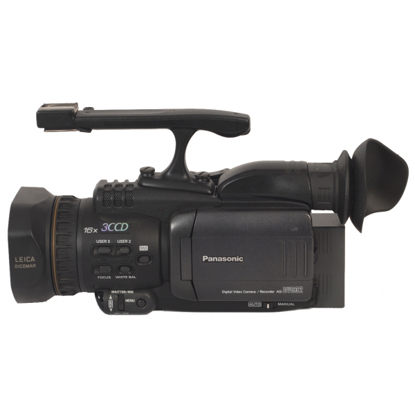 Panasonic DVC 32 videókamera 05