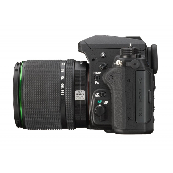 Pentax K-3 digitális fényképezőgép kit, smc DA 18-135 mm WR objektívvel 08