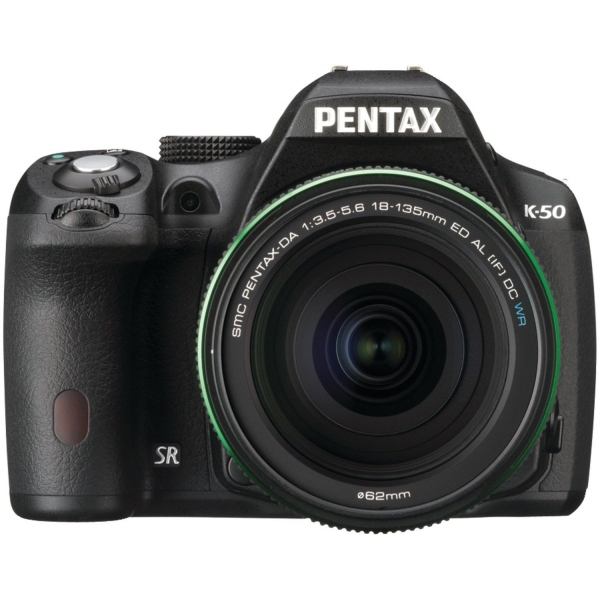 Pentax K-50 digitális fényképezőgép kit, smc DA 18-135 mm AL WR objektívvel 12