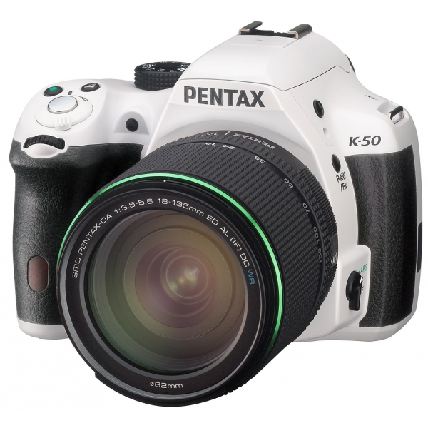Pentax K-50 digitális fényképezőgép kit, smc DA 18-135 mm AL WR objektívvel 07