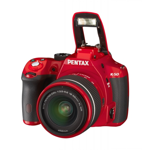 Pentax K-50 digitális fényképezőgép kit, smc DA-L 18-55 mm AL WR objektívvel 11