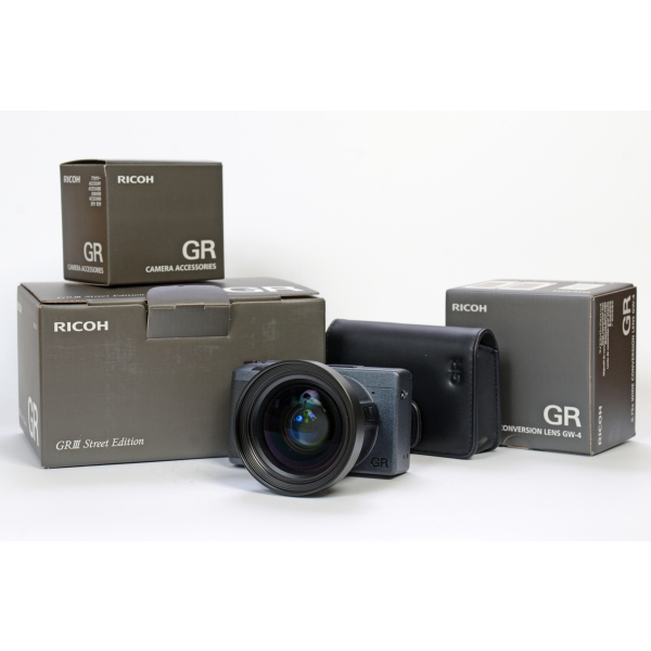 Ricoh GR III Street Edition 08