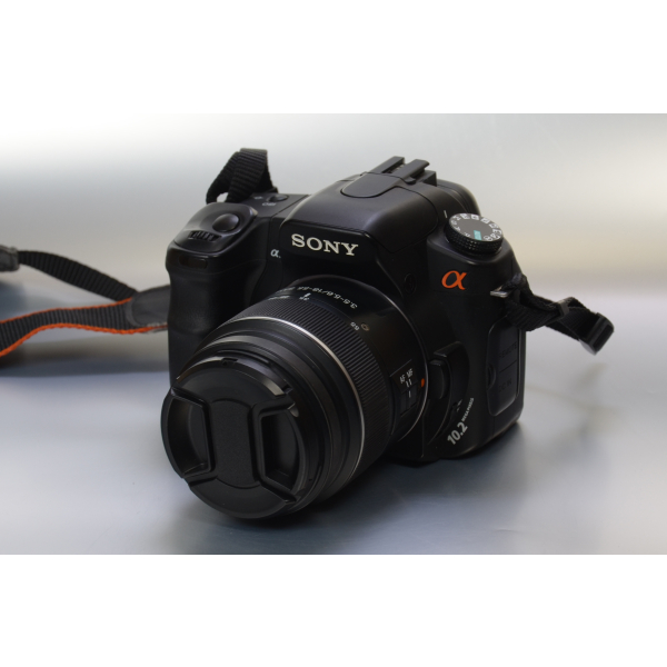 Sony a200 + 18-55 mm 03