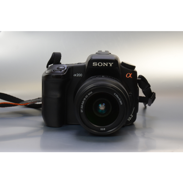 Sony a200 + 18-55 mm 04