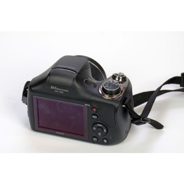 Sony Cyber-Shot DSC-H300 05