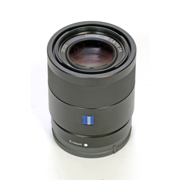 Sony FE 55mm F1.8 Zeiss Sonnar T* 04