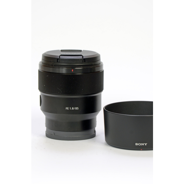 Sony FE 85mm F1.8 03