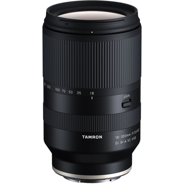 Tamron 18-300mm f/3.5-6.3 Di III-A VC VXD objektív Sony fényképezőgépekhez 03