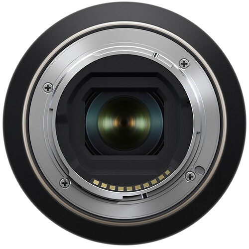 Tamron 18-300mm f/3.5-6.3 Di III-A VC VXD objektív Sony fényképezőgépekhez 05
